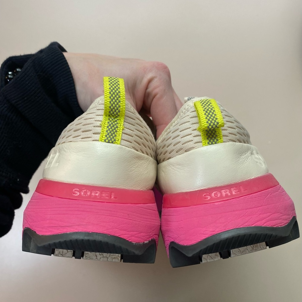 Sorel | Size 7.5 Kinetic Impact Sneaker in Cactus Pink/Natural - Picture 5 of 8
